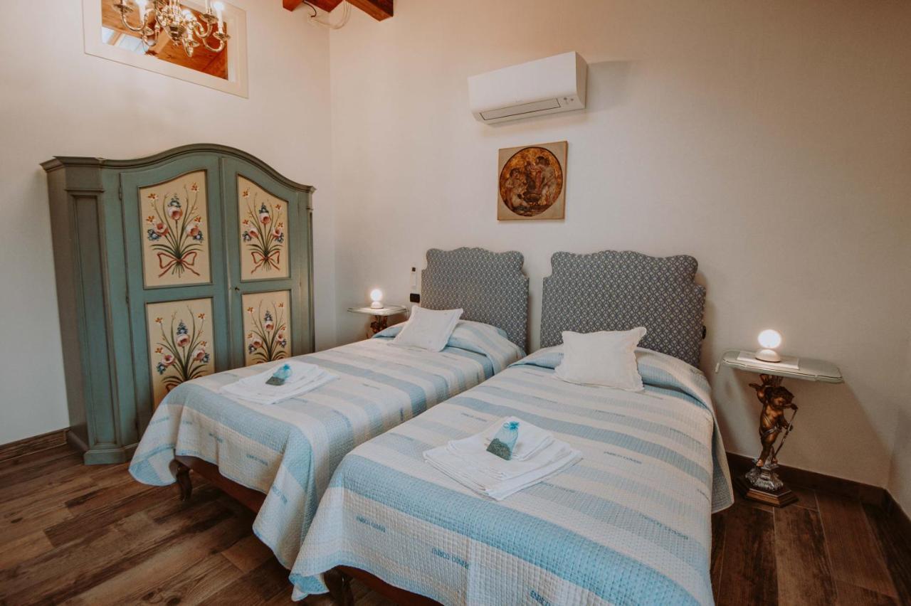 B&B Casa Santa Lucia Manerba del Garda Exterior photo