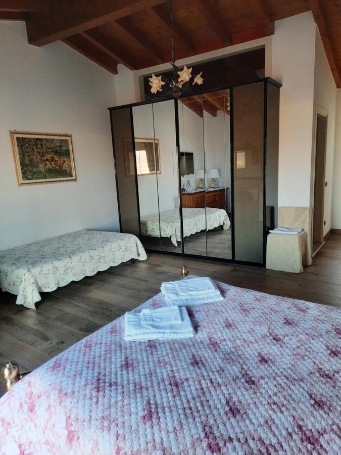 B&B Casa Santa Lucia Manerba del Garda Exterior photo