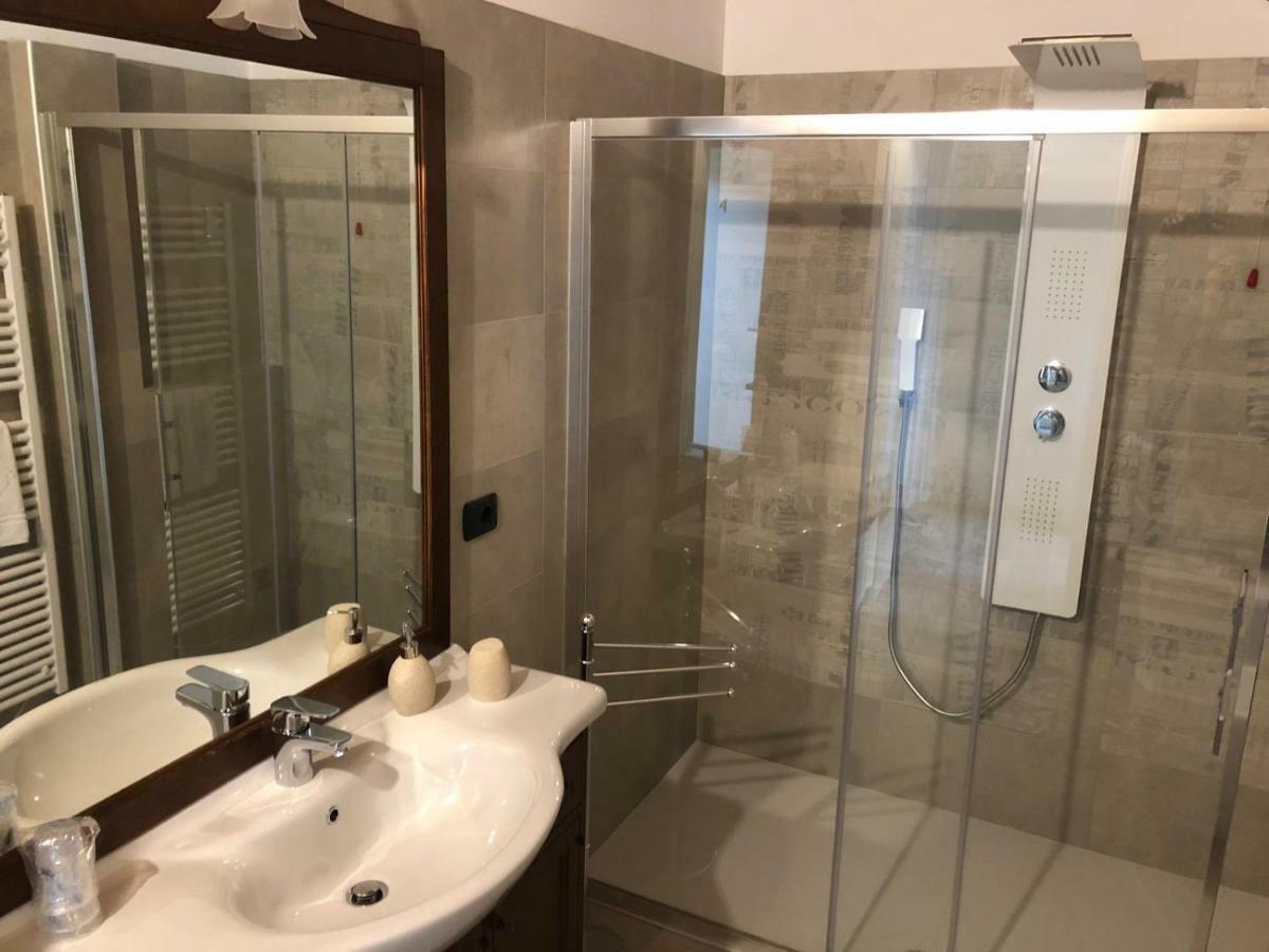 B&B Casa Santa Lucia Manerba del Garda Exterior photo